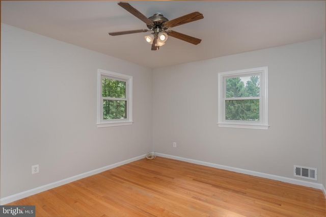3514 COBB DR, Fairfax, VA 22030