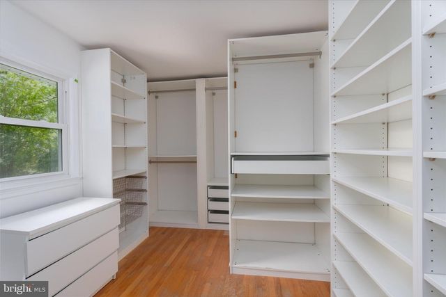 3514 COBB DR, Fairfax, VA 22030