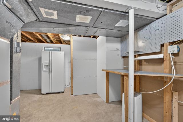 3514 COBB DR, Fairfax, VA 22030