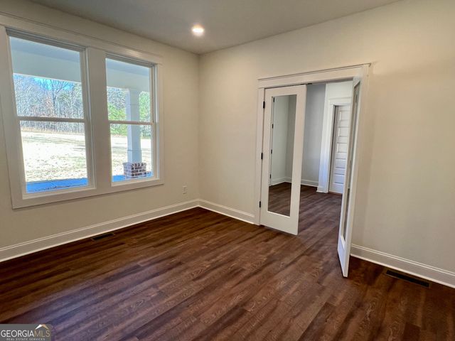 327 Primrose Lane, Pendergrass, GA 30567