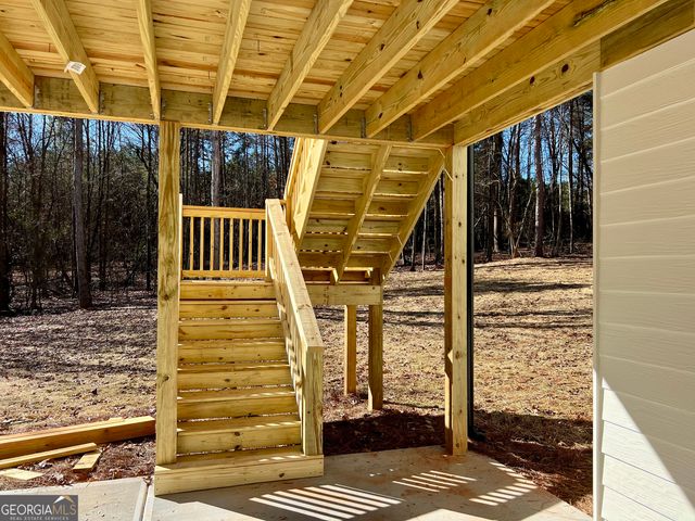 327 Primrose Lane, Pendergrass, GA 30567