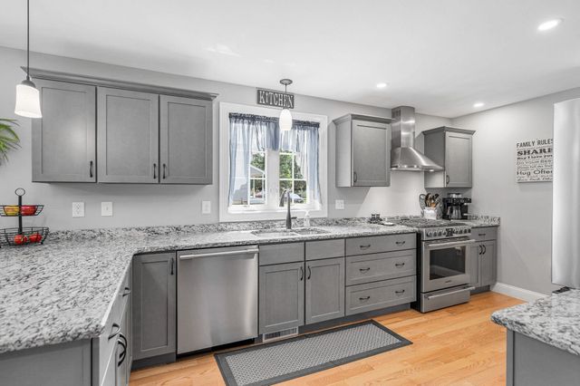 289B Webster Street, Hudson, NH 03051
