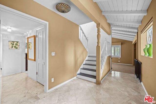 15901 Junaluska Way, Pacific Palisades, CA 90272