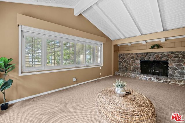 15901 Junaluska Way, Pacific Palisades, CA 90272