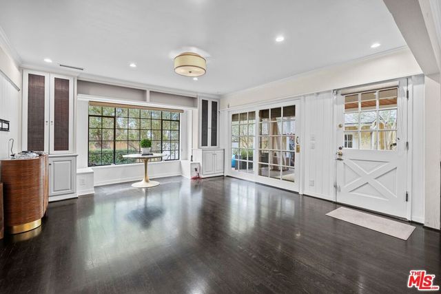 15901 Junaluska Way, Pacific Palisades, CA 90272