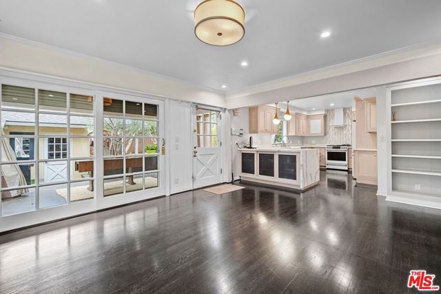 15901 Junaluska Way, Pacific Palisades, CA 90272