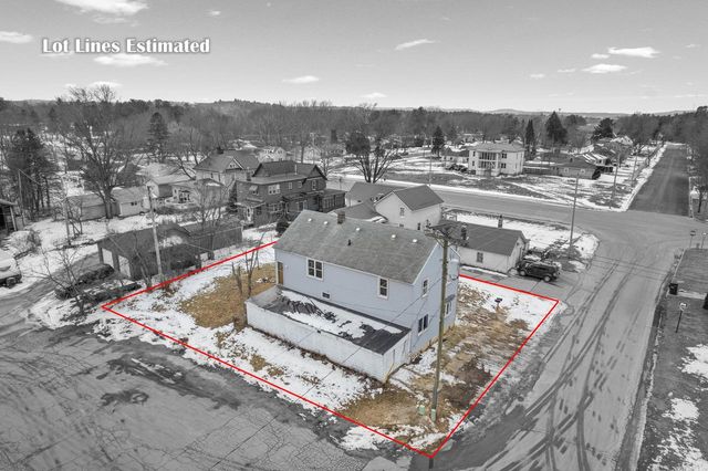 111 E Elizabeth STREET, Tomah, WI 54660