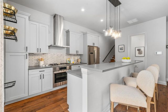 799 N 6th Street, Columbus, OH 43215