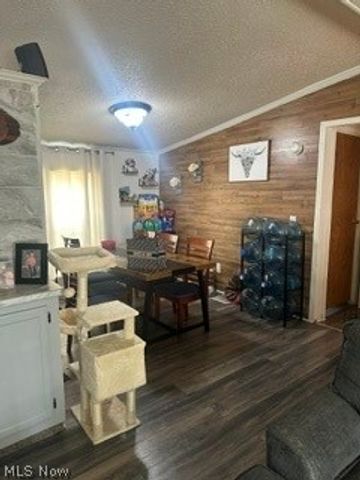 6390 Linda Lane, Ravenna, OH 44266