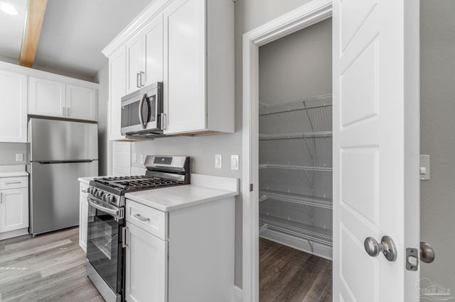 8421 Tippin Ave, Pensacola, FL 32504