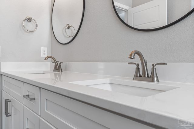 8421 Tippin Ave, Pensacola, FL 32504