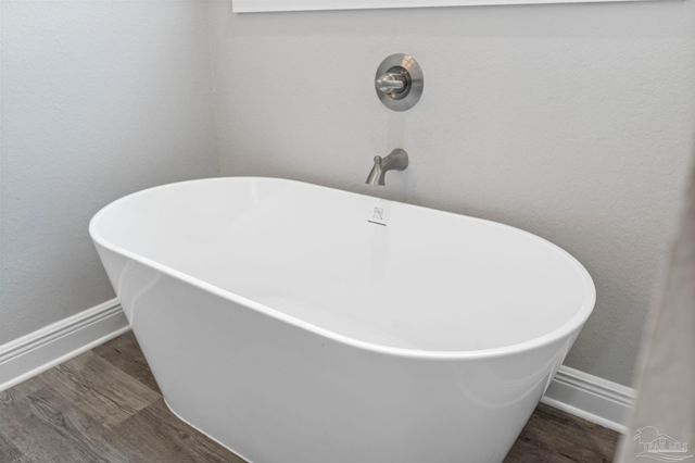 8421 Tippin Ave, Pensacola, FL 32504