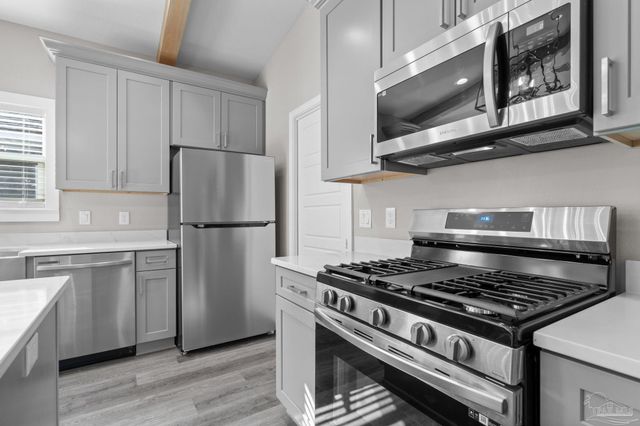 8421 Tippin Ave, Pensacola, FL 32504