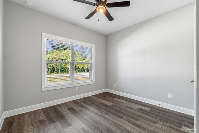 8421 Tippin Ave, Pensacola, FL 32504