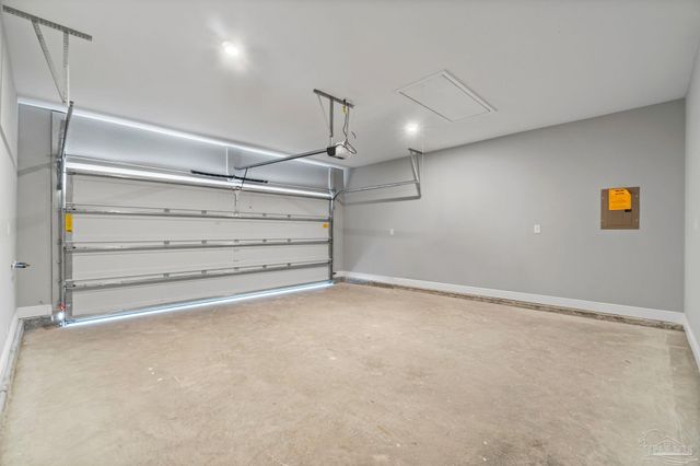 8421 Tippin Ave, Pensacola, FL 32504