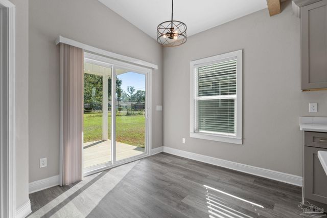 8421 Tippin Ave, Pensacola, FL 32504