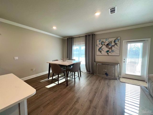 8421 Tippin Ave, Pensacola, FL 32504