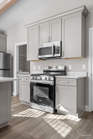 8421 Tippin Ave, Pensacola, FL 32504