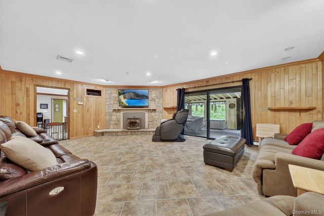40 Farrell Drive, Brewster, NY 10509