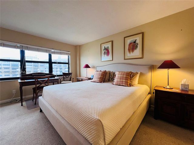 5000 N Ocean Blvd Apt 1405, Lauderdale By The Sea, FL 33308