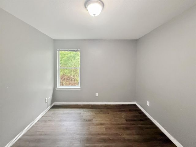 114 County Road 3554, Cleveland, TX 77327