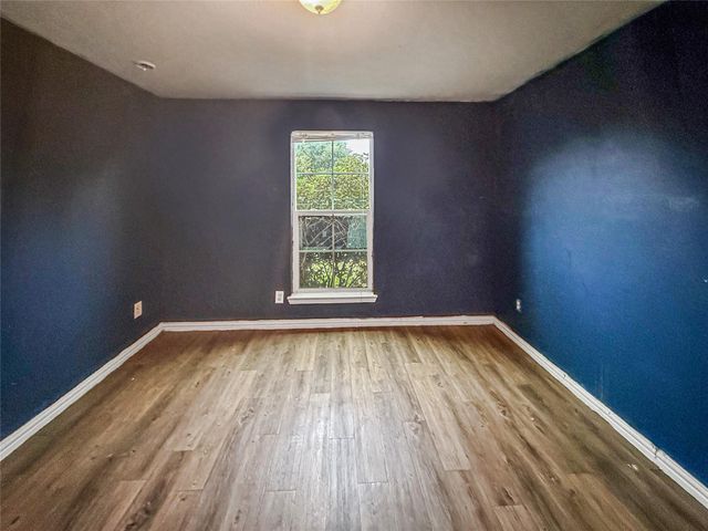 114 County Road 3554, Cleveland, TX 77327