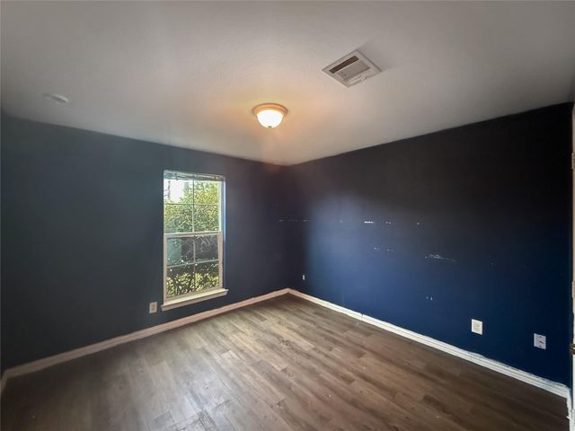 114 County Road 3554, Cleveland, TX 77327