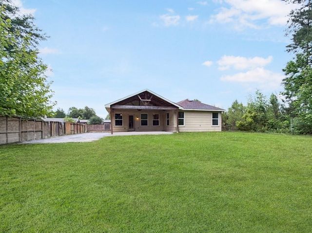 114 County Road 3554, Cleveland, TX 77327