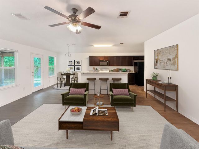 114 County Road 3554, Cleveland, TX 77327