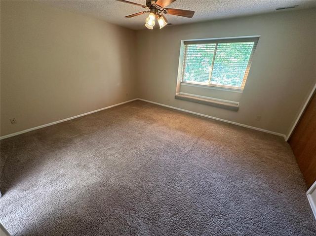 488 W Rockrimmon Boulevard B, Colorado Springs, CO 80919