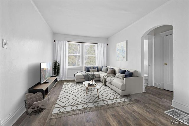 4981 Rosalie Street, St Louis, MO 63115