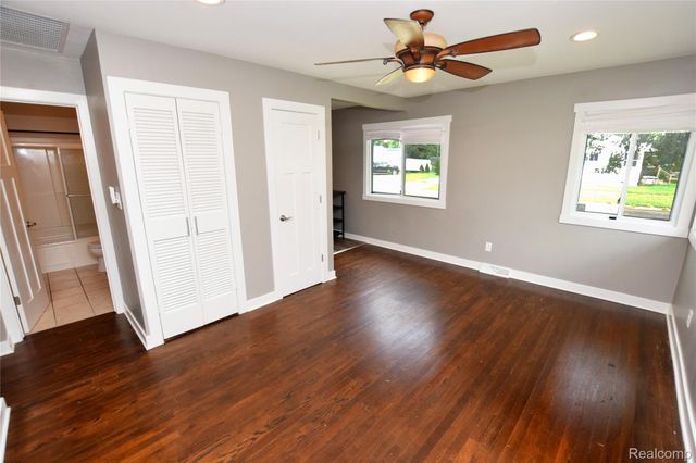 3749 Ivanhoe Avenue, Flint, MI 48506