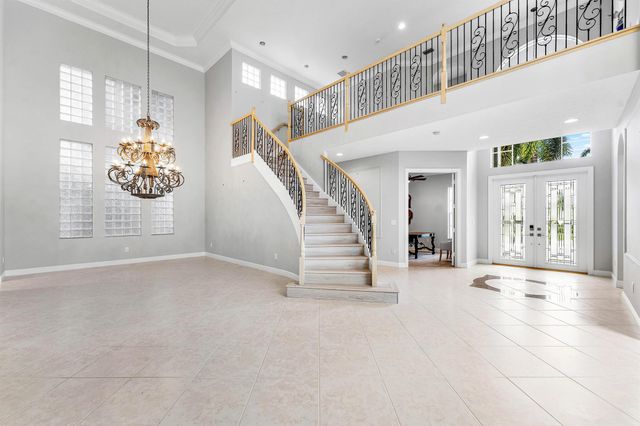 8168 Valhalla Drive, Delray Beach, FL 33446