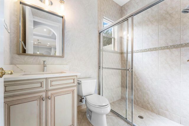 8168 Valhalla Drive, Delray Beach, FL 33446