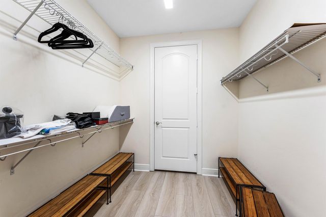 8168 Valhalla Drive, Delray Beach, FL 33446