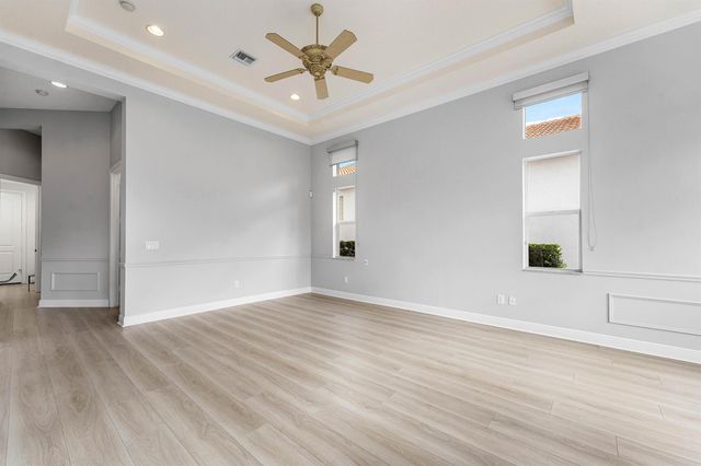 8168 Valhalla Drive, Delray Beach, FL 33446