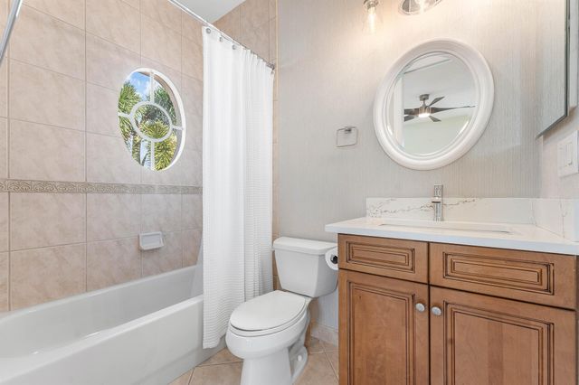 8168 Valhalla Drive, Delray Beach, FL 33446