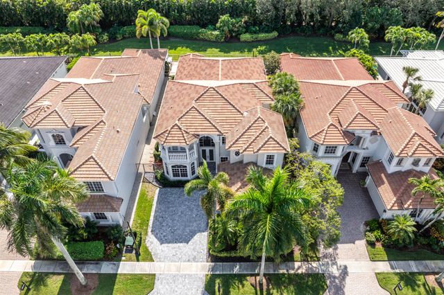 8168 Valhalla Drive, Delray Beach, FL 33446