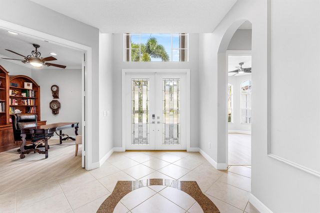 8168 Valhalla Drive, Delray Beach, FL 33446