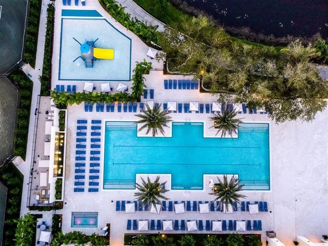 8168 Valhalla Drive, Delray Beach, FL 33446