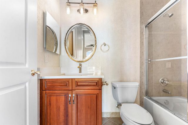 8168 Valhalla Drive, Delray Beach, FL 33446