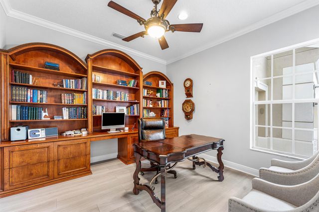 8168 Valhalla Drive, Delray Beach, FL 33446