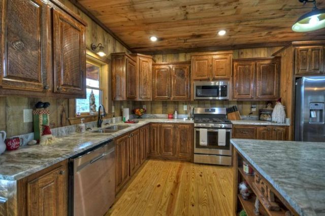 3804 Aska Road, Blue Ridge, GA 30513