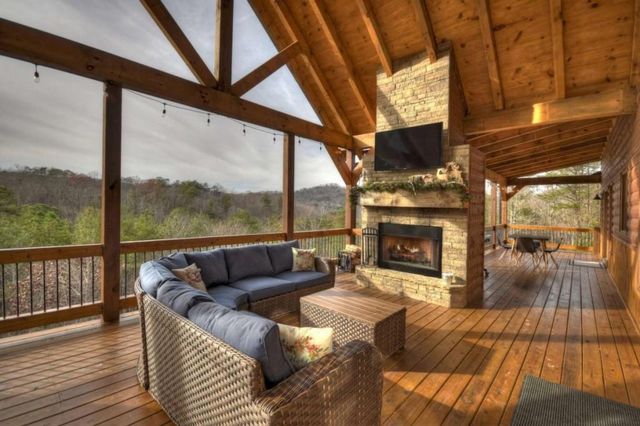 3804 Aska Road, Blue Ridge, GA 30513