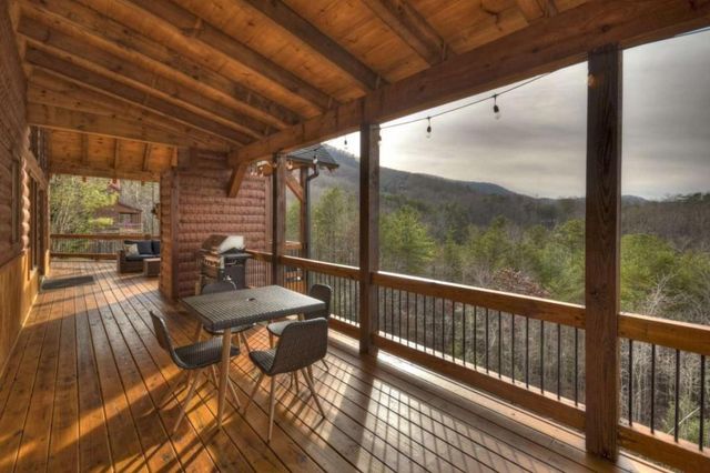 3804 Aska Road, Blue Ridge, GA 30513