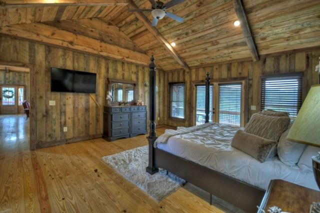 3804 Aska Road, Blue Ridge, GA 30513