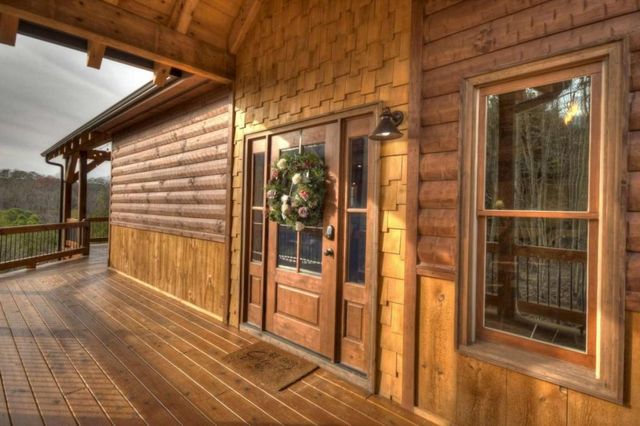 3804 Aska Road, Blue Ridge, GA 30513