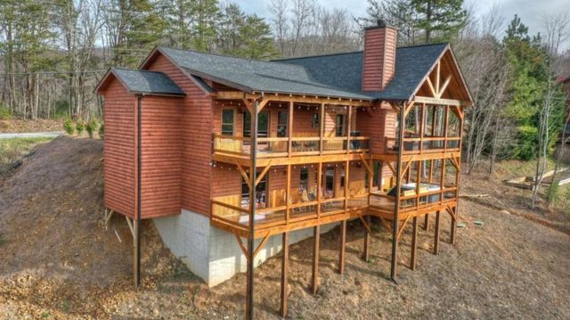 3804 Aska Road, Blue Ridge, GA 30513
