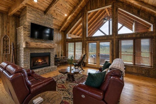 3804 Aska Road, Blue Ridge, GA 30513