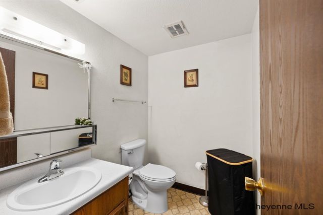 5230 TIMBERLINE RD, Cheyenne, WY 82009
